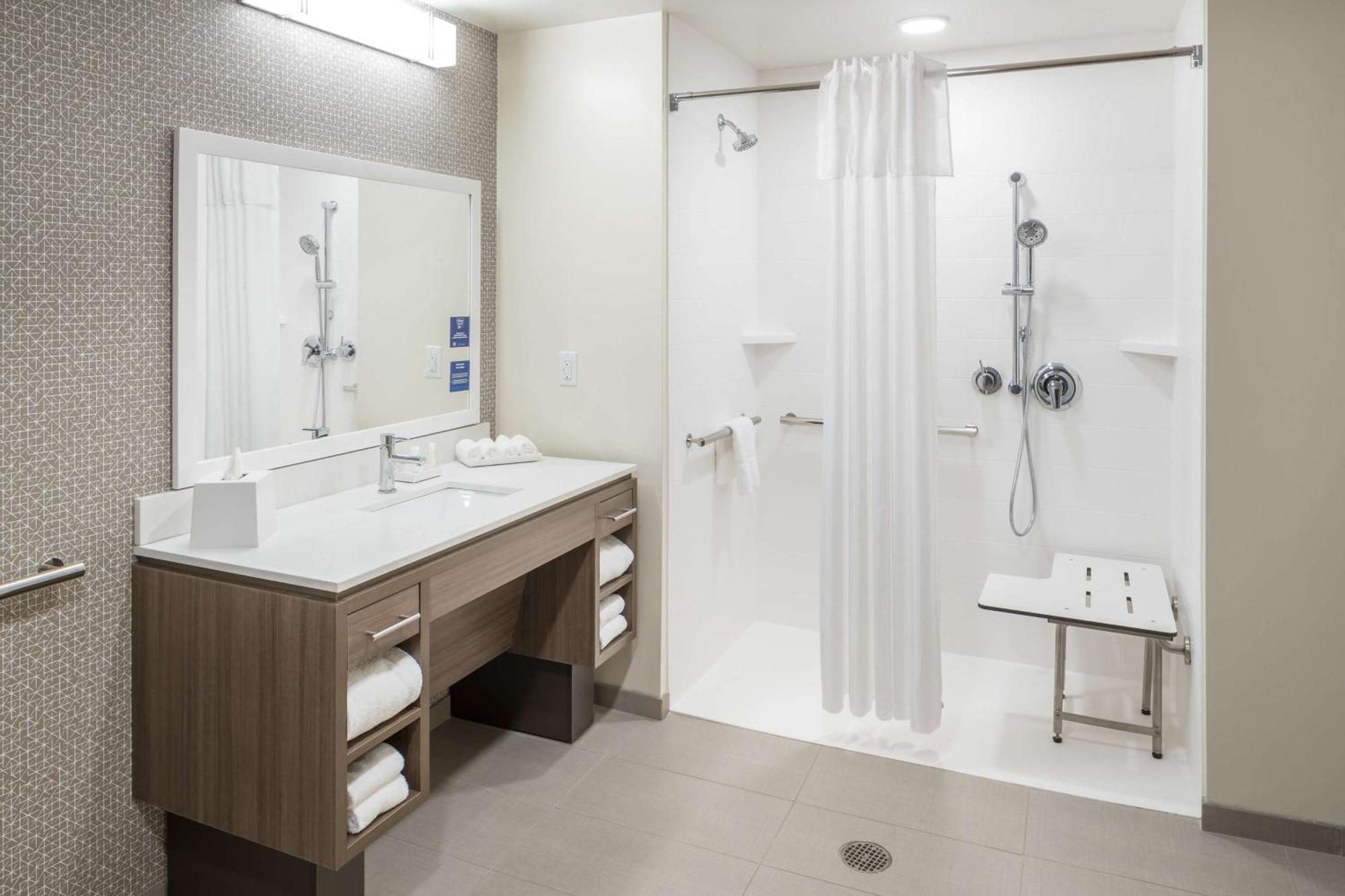 Home2 Suites By Hilton Cape Canaveral Cruise Port Extérieur photo