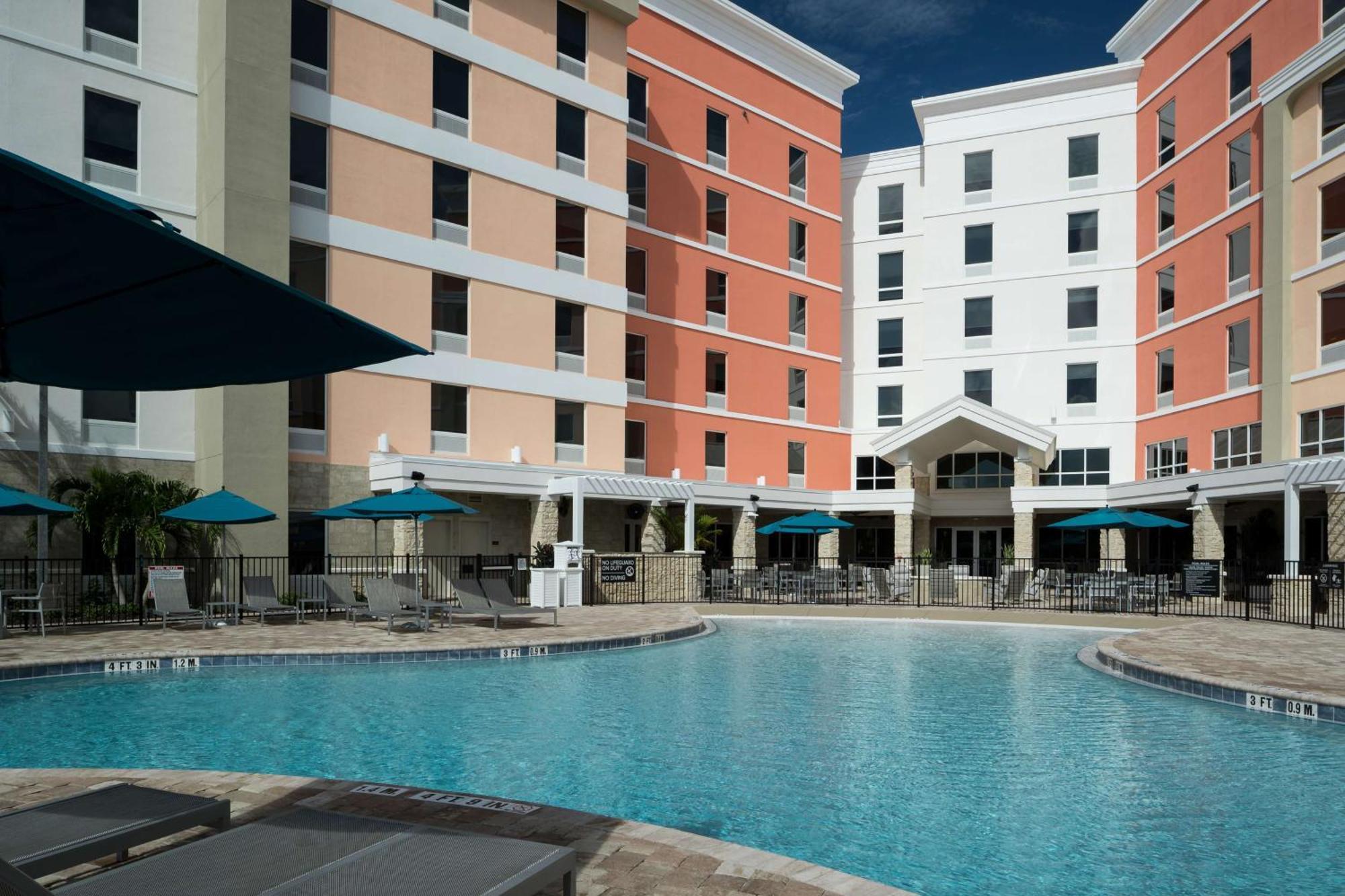 Home2 Suites By Hilton Cape Canaveral Cruise Port Extérieur photo